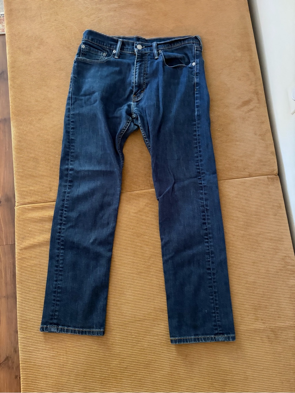 Levi's Straight Jeans in Dark Blue Denim